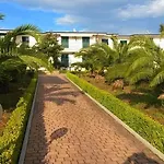 & Pool * Scalea
